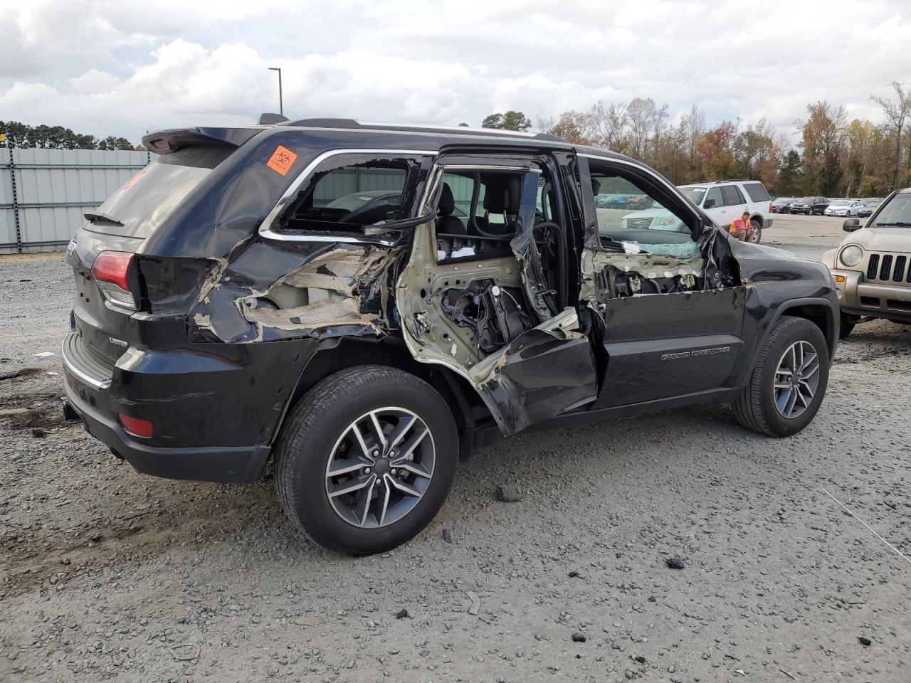 Image 3 of 2021 JEEP GRAND CHEROKEE LIMITED 2021 with VIN 1C4RJFBG1MC615887
