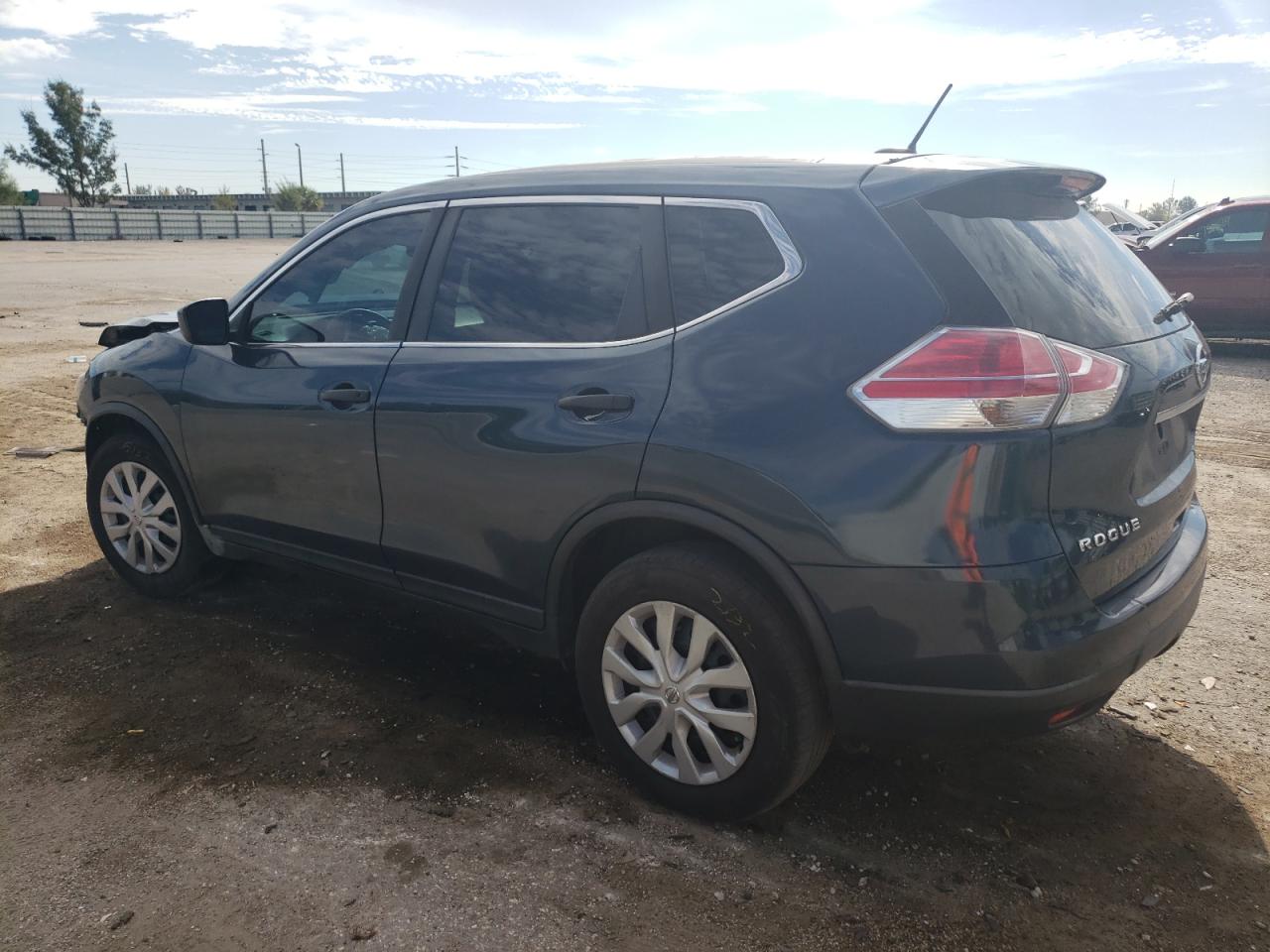 Image 2 of 2016 NISSAN ROGUE S 2016 with VIN KNMAT2MT2GP692226