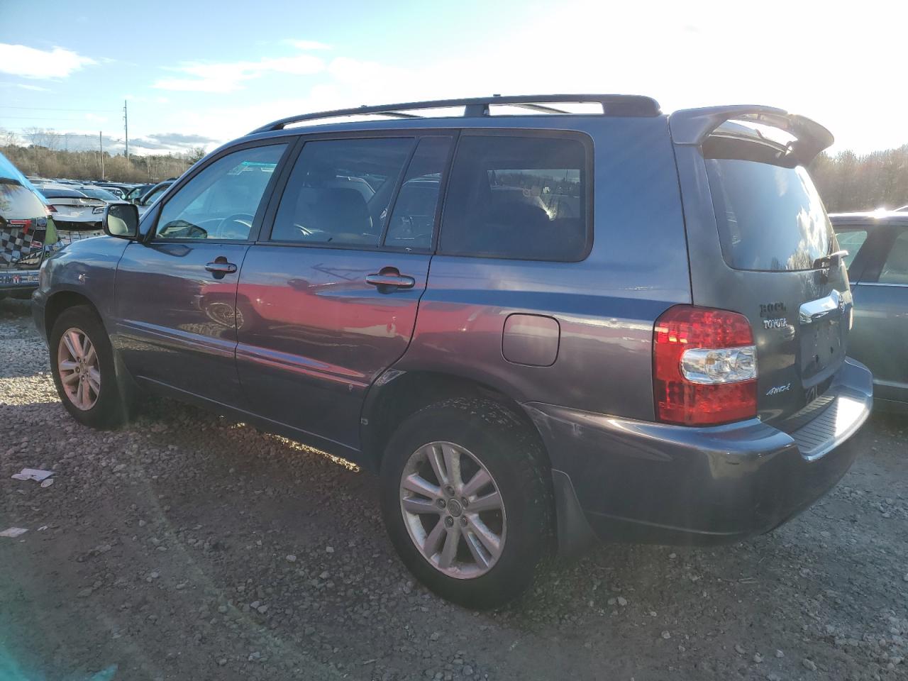 Image 2 of 2006 TOYOTA HIGHLANDER HYBRID 2006 with VIN JTEEW21A560010857