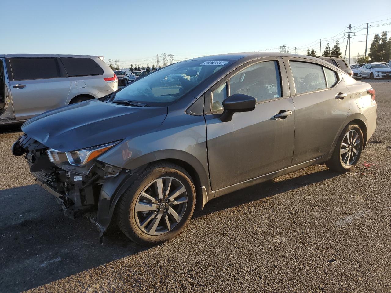 Изображение 1 2022 NISSAN VERSA SV 2022 с VIN 3N1CN8EV6NL820243