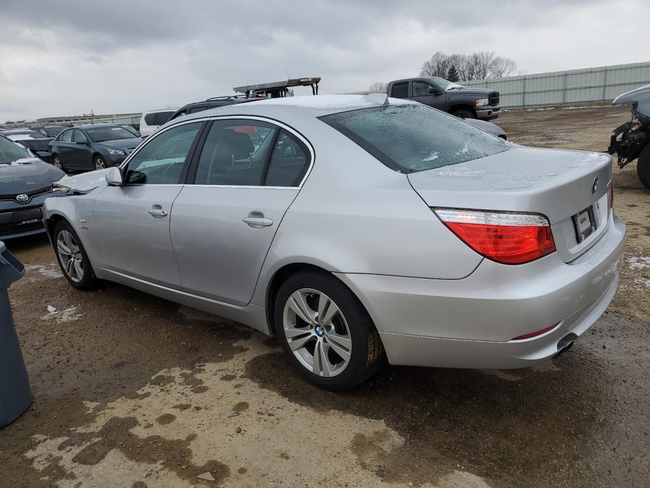 Изображение 2 2009 BMW 528 XI 2009 с VIN WBANV135X9C155717