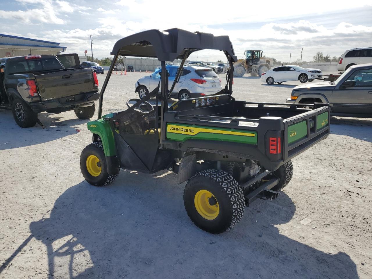 Image 3 of 2022 JOHN DEERE HPX615E 2022 with VIN 1M0615EAKNM052462