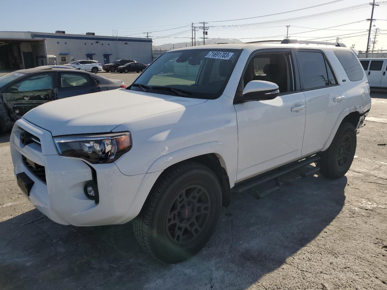 2022 TOYOTA 4RUNNER SR5 2022 image