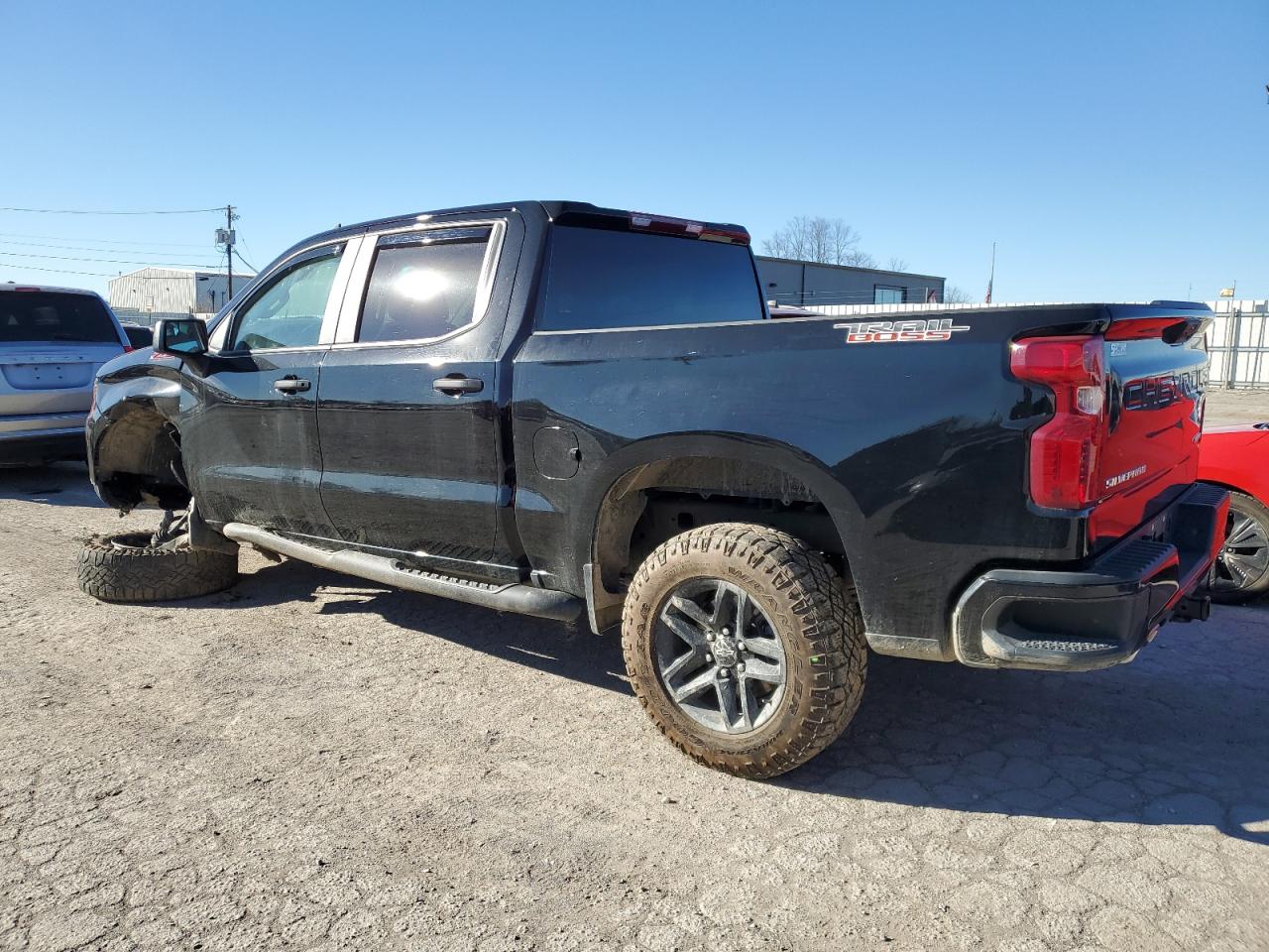 Изображение 2 2023 CHEVROLET SILVERADO K1500 TRAIL BOSS CUSTOM 2023 с VIN 3GCUDCED5PG224101