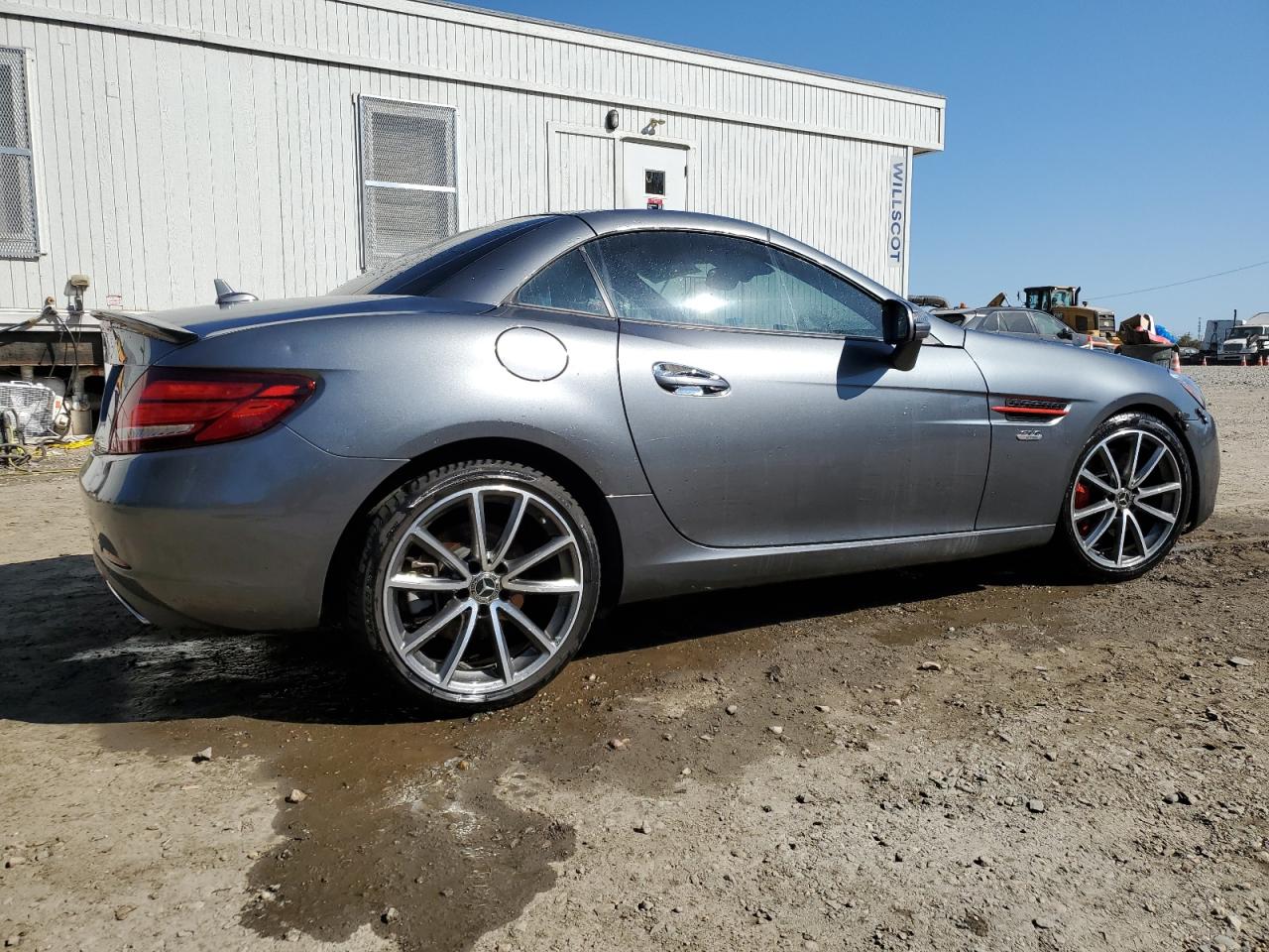 Obraz 3 z 2018 MERCEDES-BENZ SLC 300 2018 z VIN WDDPK3JA5JF147761
