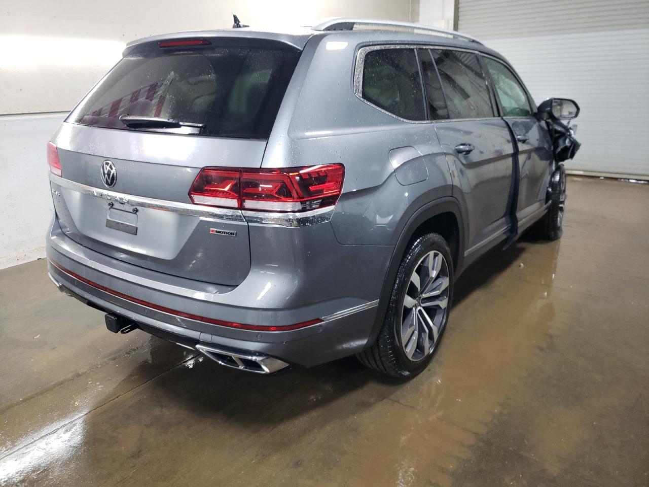 Image 3 of 2022 VOLKSWAGEN ATLAS SEL PREMIUM R-LINE 2022 with VIN 1V2FR2CA8NC542824