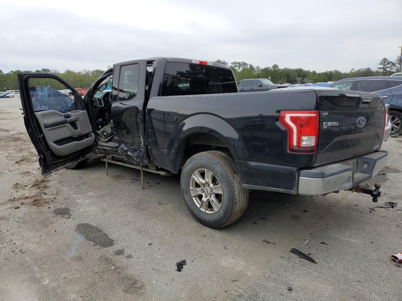 Image 2 of 2016 FORD F150 SUPER CAB 2016 with VIN 1FTEX1CP0GFD49246