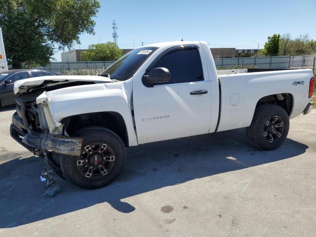Image 1 of 2011 CHEVROLET SILVERADO K1500 2011 with VIN 1GCNKPEA6BZ246401