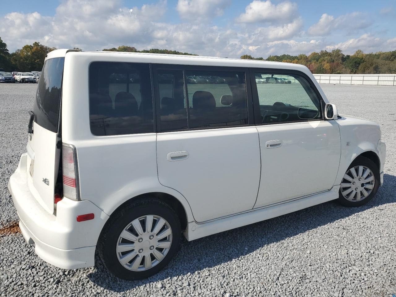 Image 3 of 2005 TOYOTA SCION XB 2005 with VIN JTLKT324354029112