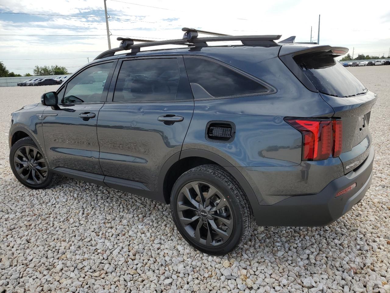 Image 2 of 2023 KIA SORENTO EX 2023 with VIN 5XYRHDLF9PG214903