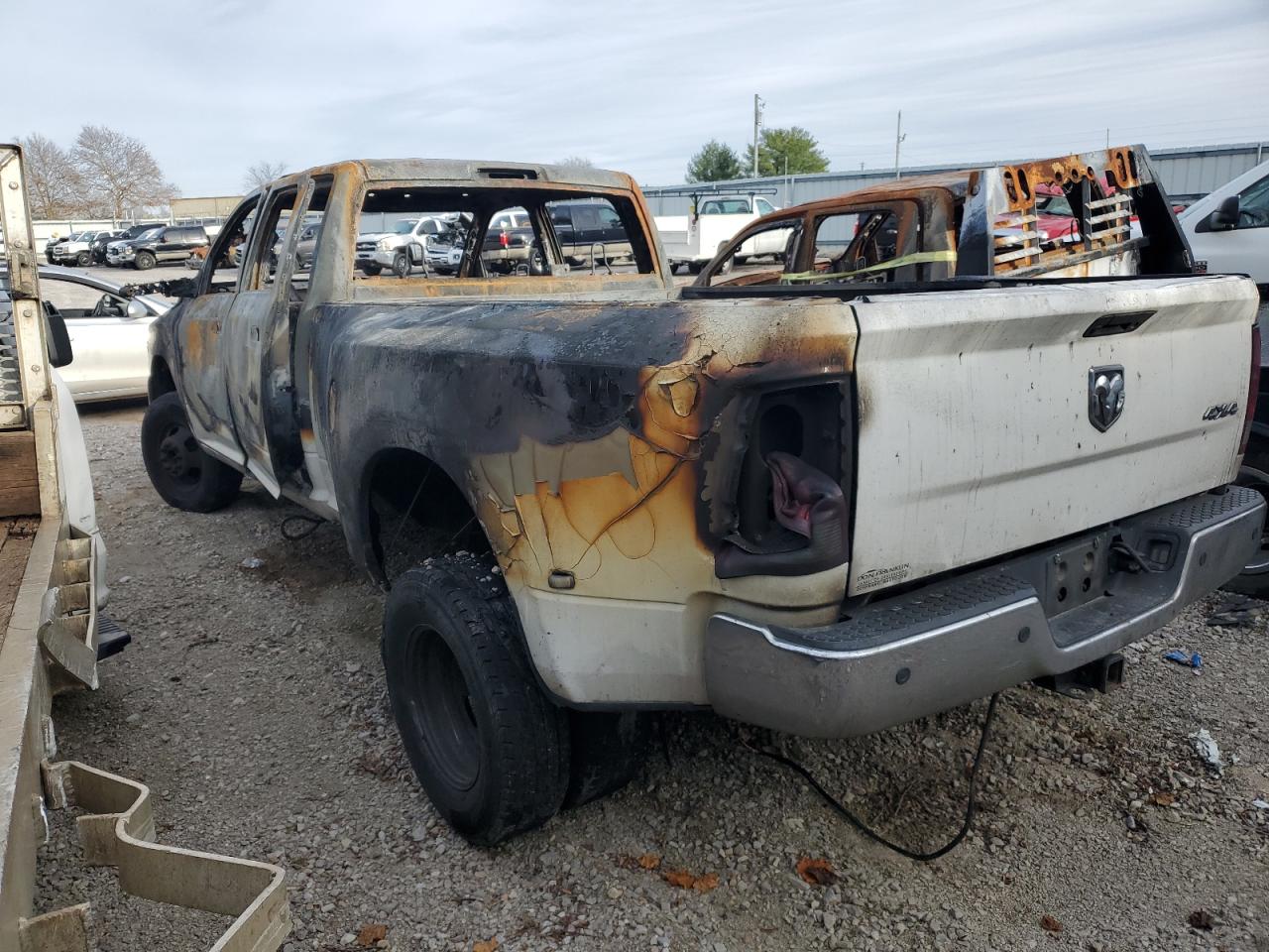 Image 2 of 2017 RAM 3500 ST 2017 with VIN 3C63RRGL8HG775510