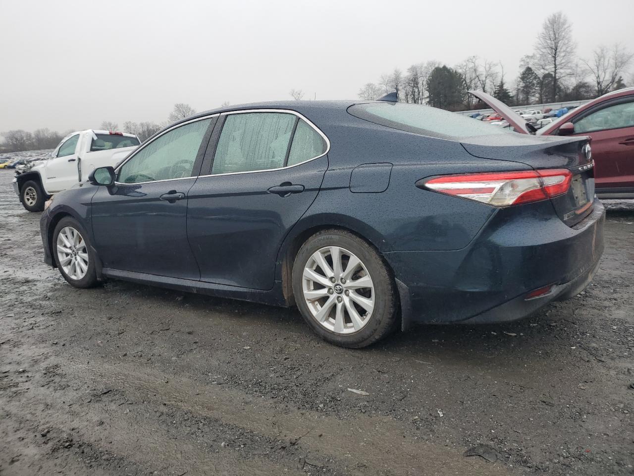 Изображение 2 2019 TOYOTA CAMRY L 2019 с VIN 4T1B11HK1KU705091