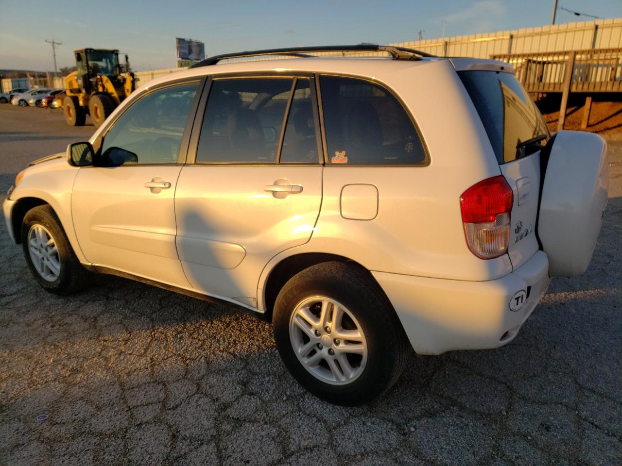 Image 2 of 2002 TOYOTA RAV4  2002 with VIN JTEGH20V620050155
