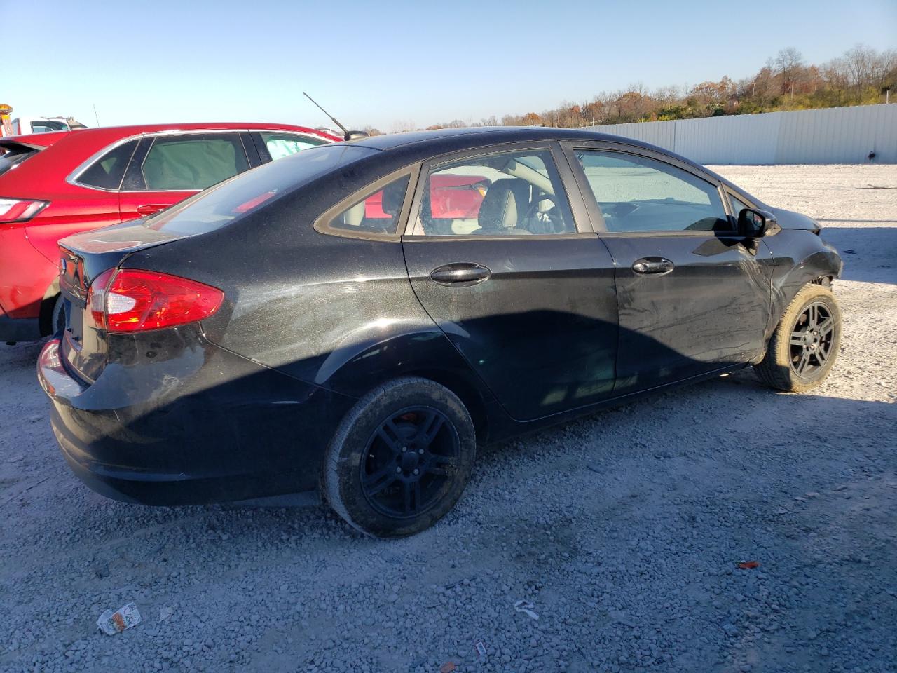 Изображение 3 2013 FORD FIESTA S 2013 с VIN 3FADP4AJ9DM174038
