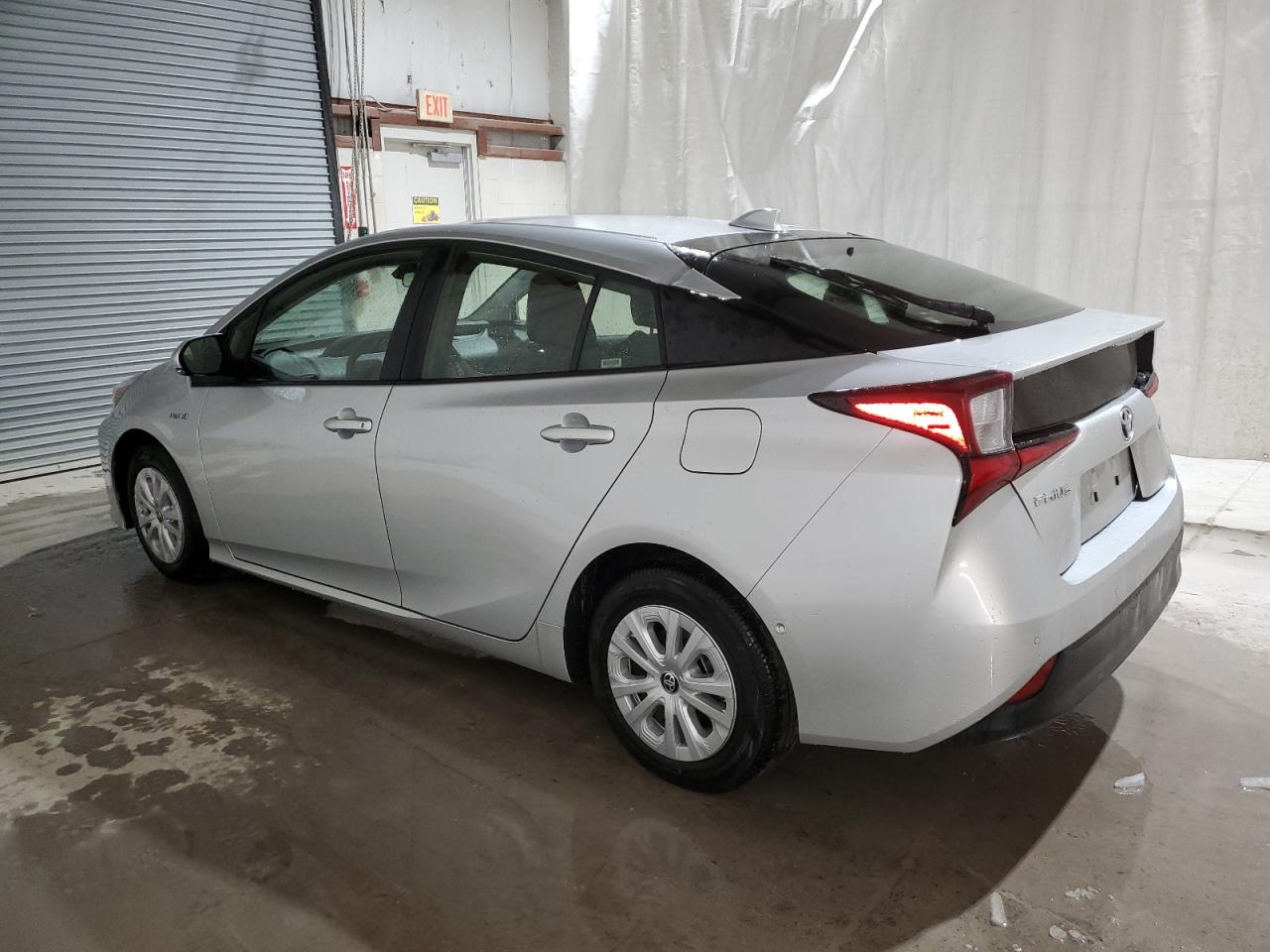Obraz 2 z 2021 TOYOTA PRIUS SPECIAL EDITION 2021 z VIN JTDKAMFU1M3151070