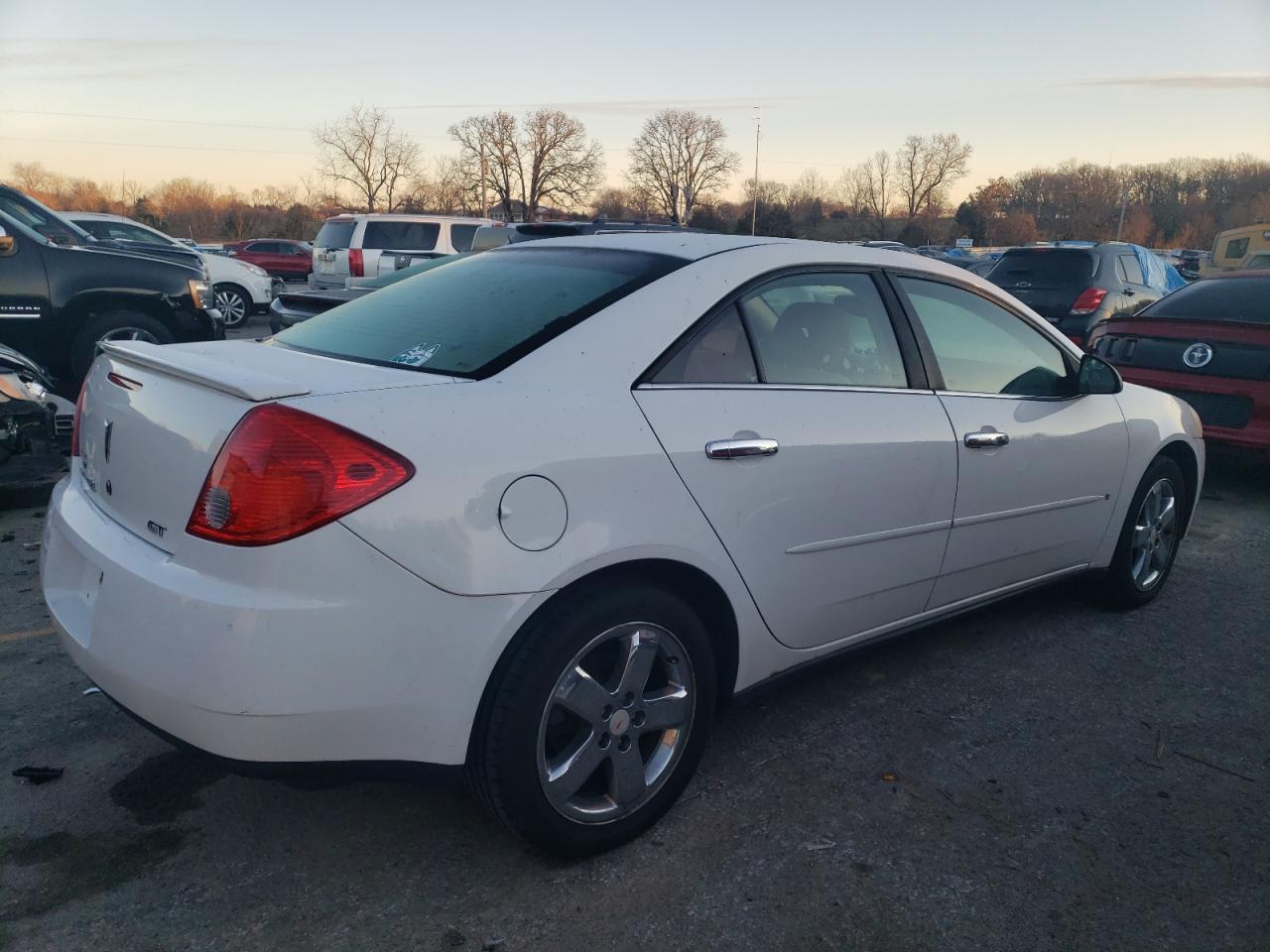 Image 3 of 2009 PONTIAC G6 GT 2009 with VIN 1G2ZH57N394193219