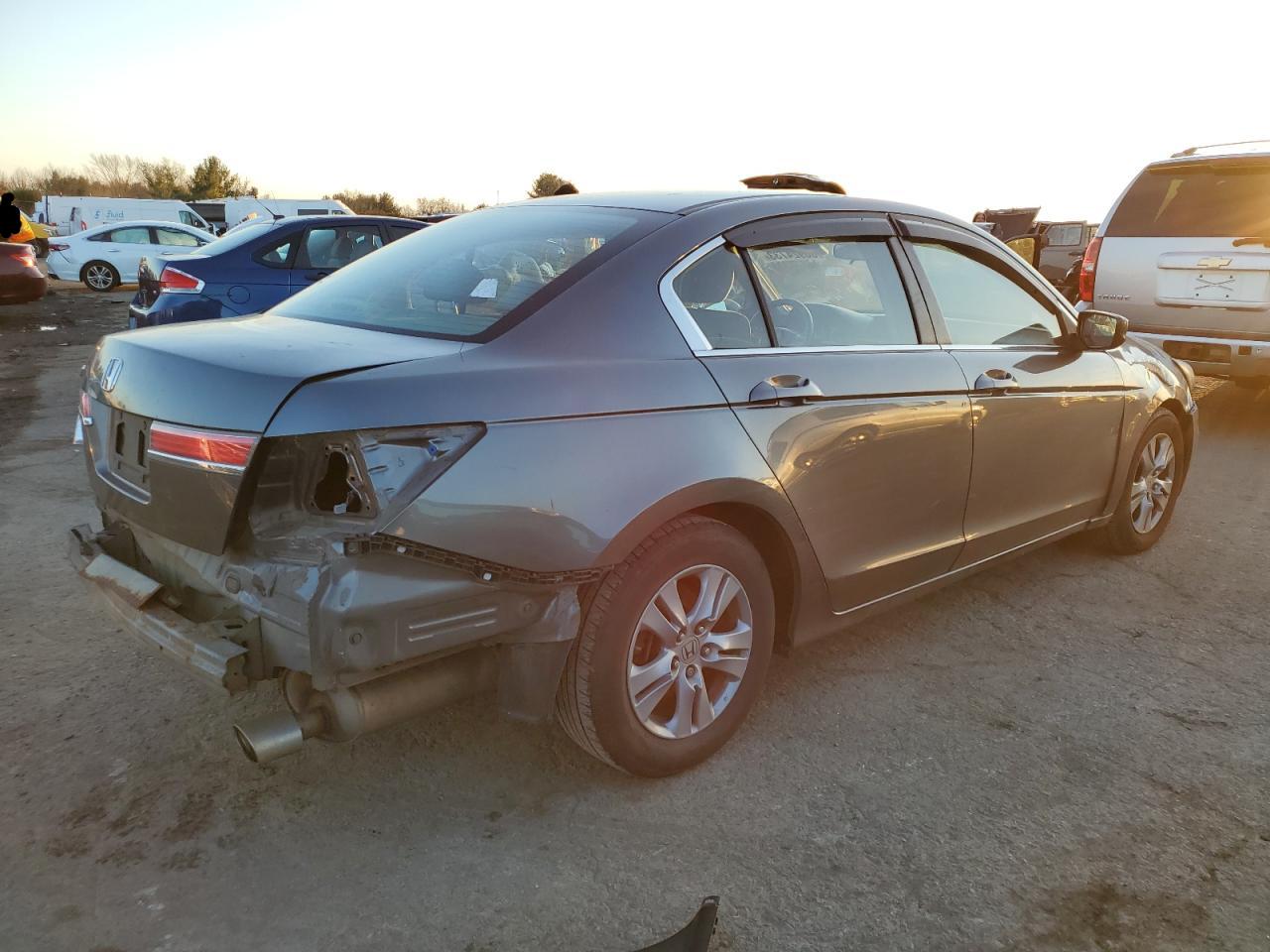 Изображение 3 2011 HONDA ACCORD LXP 2011 с VIN 1HGCP2F42BA081810