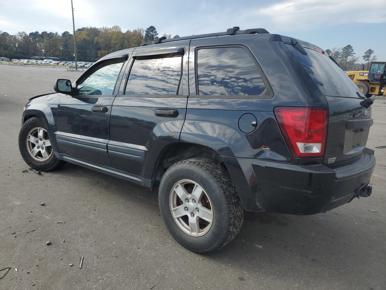 Image 2 of 2005 JEEP GRAND CHEROKEE LAREDO 2005 with VIN 1J4GS48K65C648416