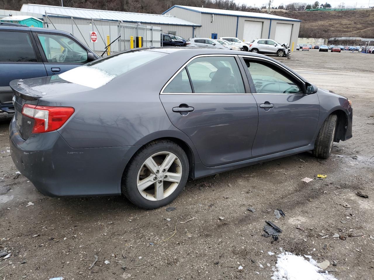 Obraz 3 z 2012 TOYOTA CAMRY BASE 2012 z VIN 4T1BF1FK6CU163105