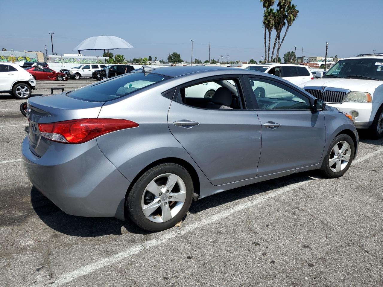 Obraz 3 z 2013 HYUNDAI ELANTRA GLS 2013 z VIN KMHDH4AE5DU945404
