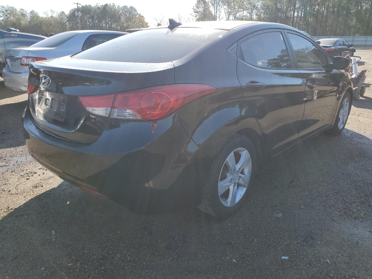 Image 3 of 2011 HYUNDAI ELANTRA GLS 2011 with VIN 5NPDH4AE3BH013116