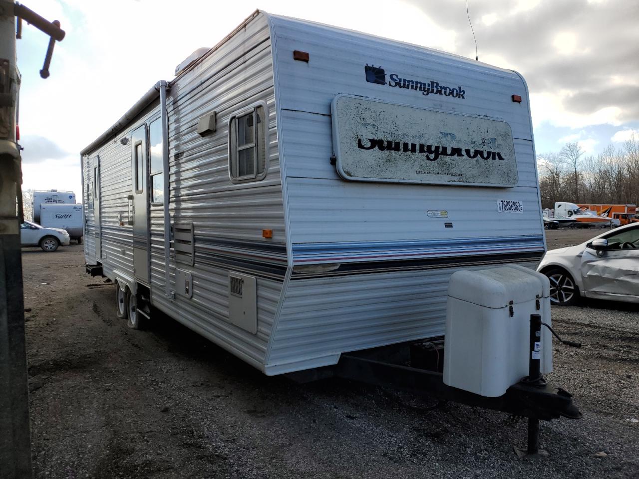 2001 SUN TRAILER 2001 image