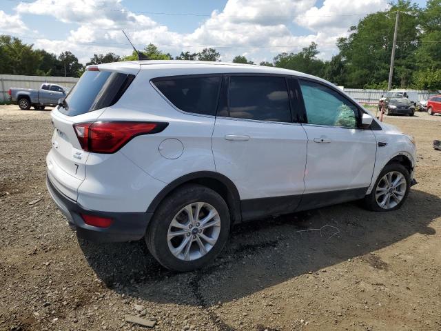 Image 3 of 2019 FORD ESCAPE SE 2019 with VIN 1FMCU9GD3KUA07823