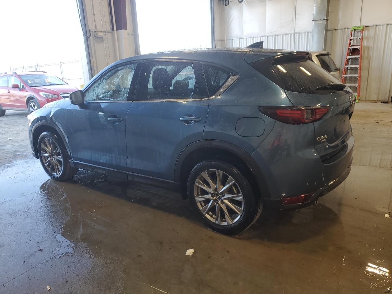 Obraz 2 z 2021 MAZDA CX-5 GRAND TOURING 2021 z VIN JM3KFBDM3M0476630
