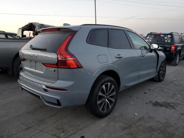 Obraz 3 z 2024 VOLVO XC60 PLUS 2024 z VIN YV4L12RL7R1756139