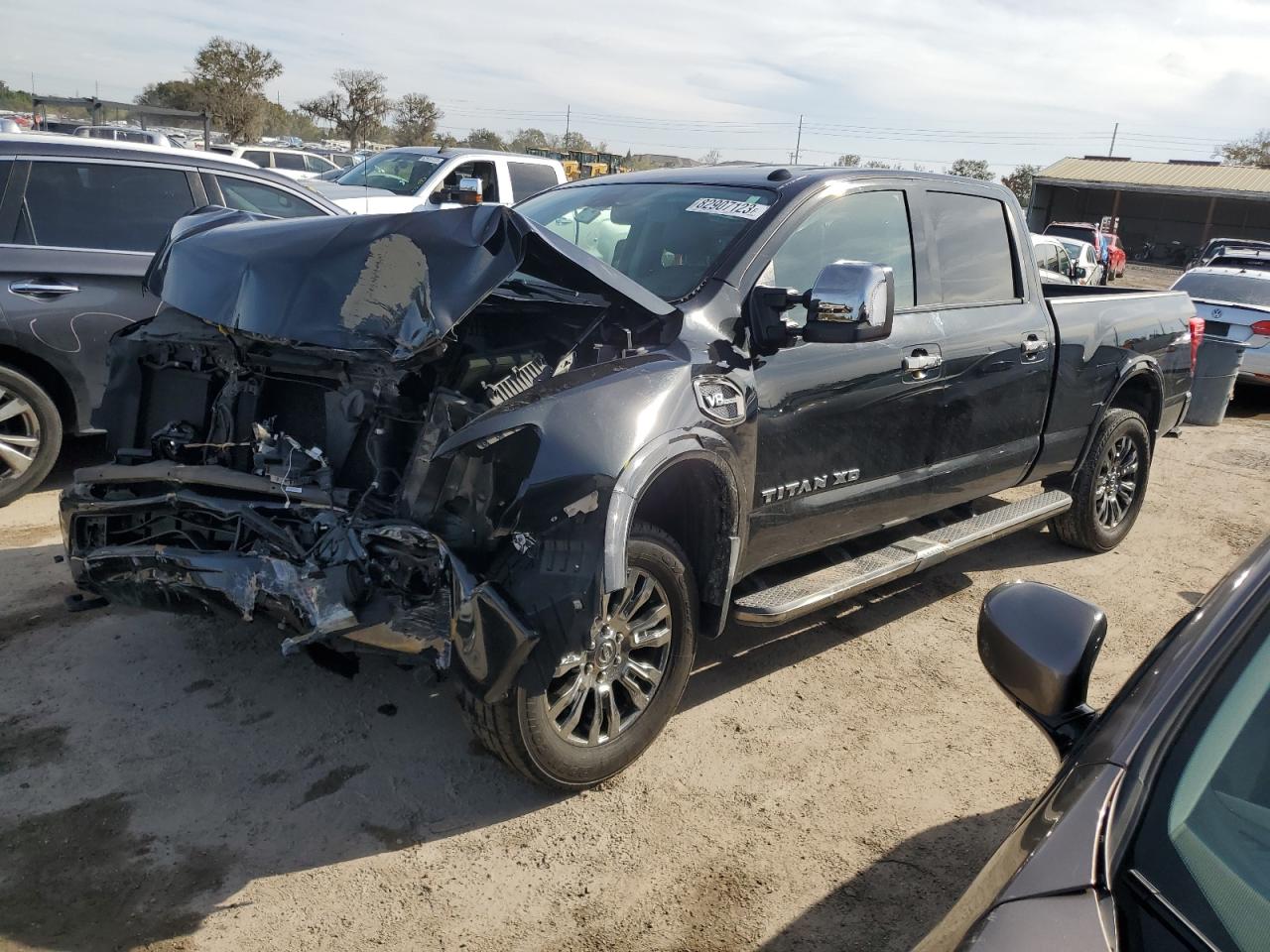Obraz 1 z 2017 NISSAN TITAN XD SL 2017 z VIN 1N6AA1F23HN526974