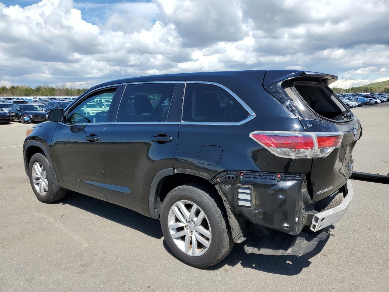 Obraz 2 z 2015 TOYOTA HIGHLANDER LE 2015 z VIN 5TDBKRFH7FS160466