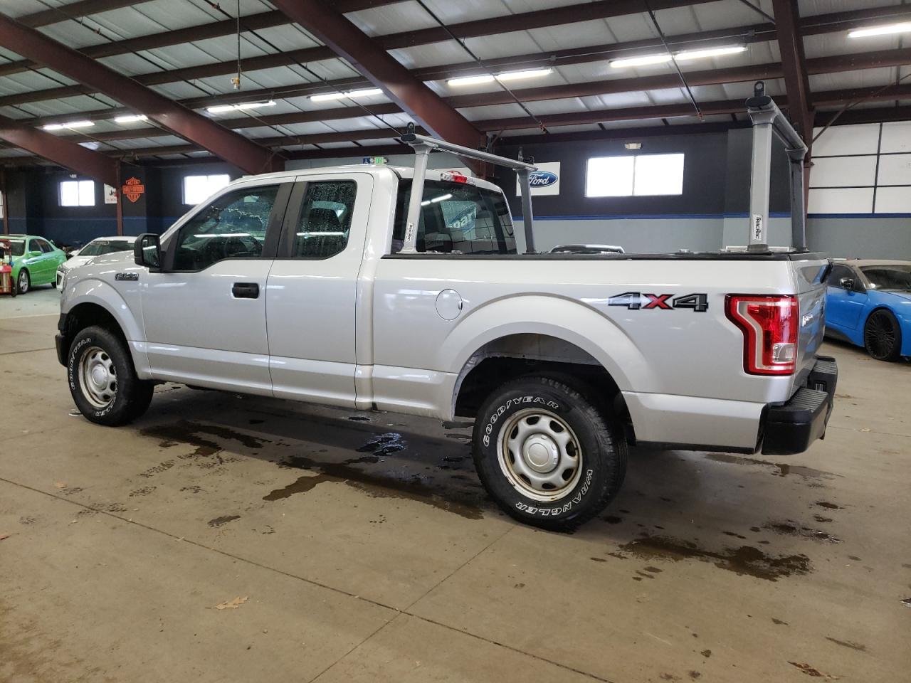 Изображение 2 2017 FORD F150 SUPER CAB 2017 с VIN 1FTEX1E87HFC21755