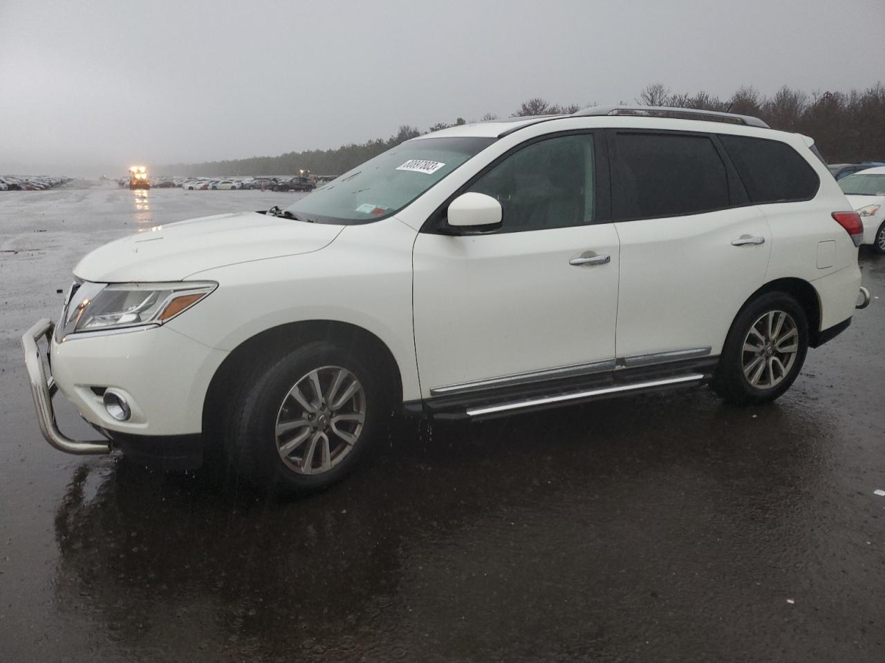 Image 1 of 2015 NISSAN PATHFINDER S 2015 with VIN 5N1AR2MM4FC701971