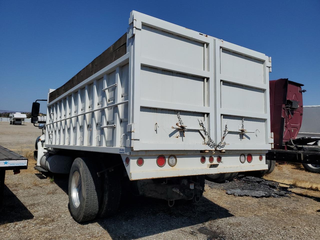 Image 2 of 2014 INTERNATIONAL 4000 4300 LP 2014 with VIN 1HTMNAALXEH762104