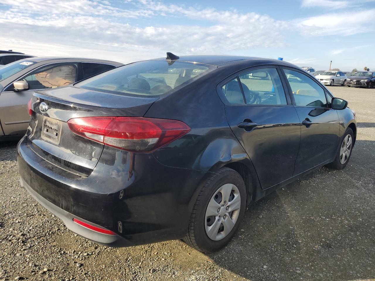Изображение 3 2017 KIA FORTE LX 2017 с VIN 3KPFK4A74HE119731