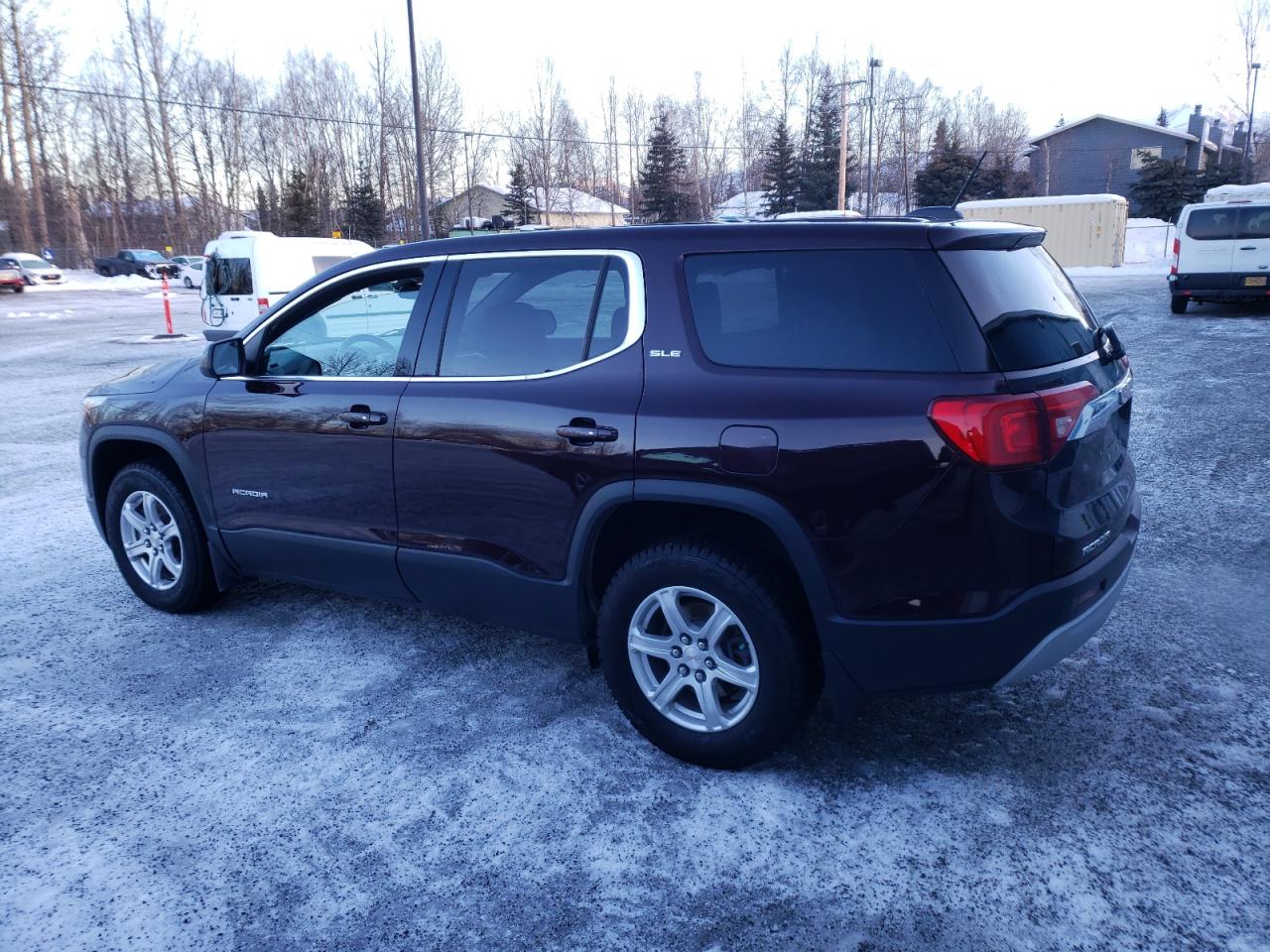 Obraz 2 z 2017 GMC ACADIA SLE 2017 z VIN 1GKKNRLA4HZ186804
