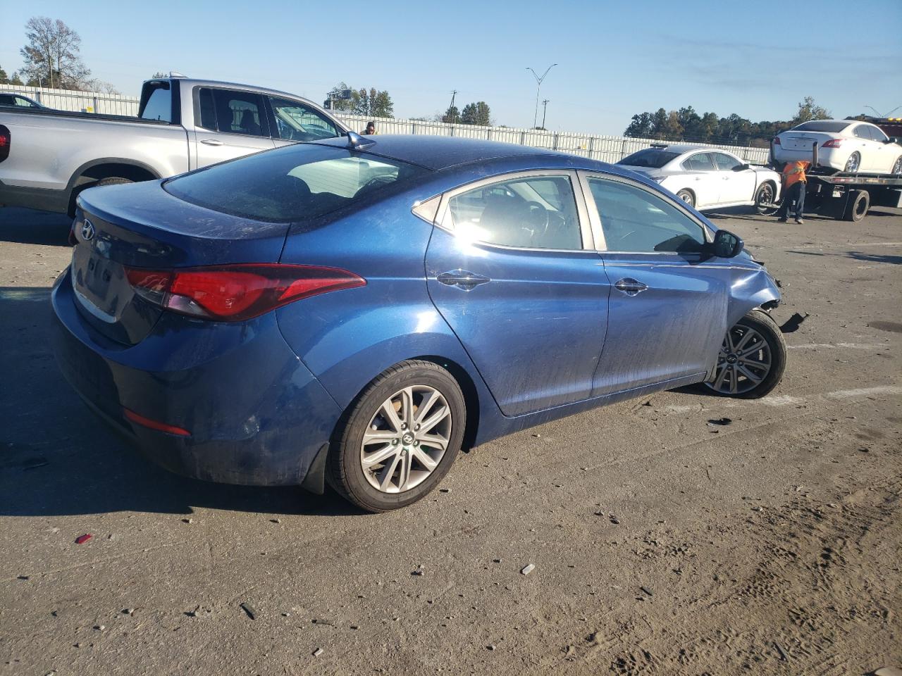 Изображение 3 2015 HYUNDAI ELANTRA SE 2015 с VIN 5NPDH4AE1FH553635