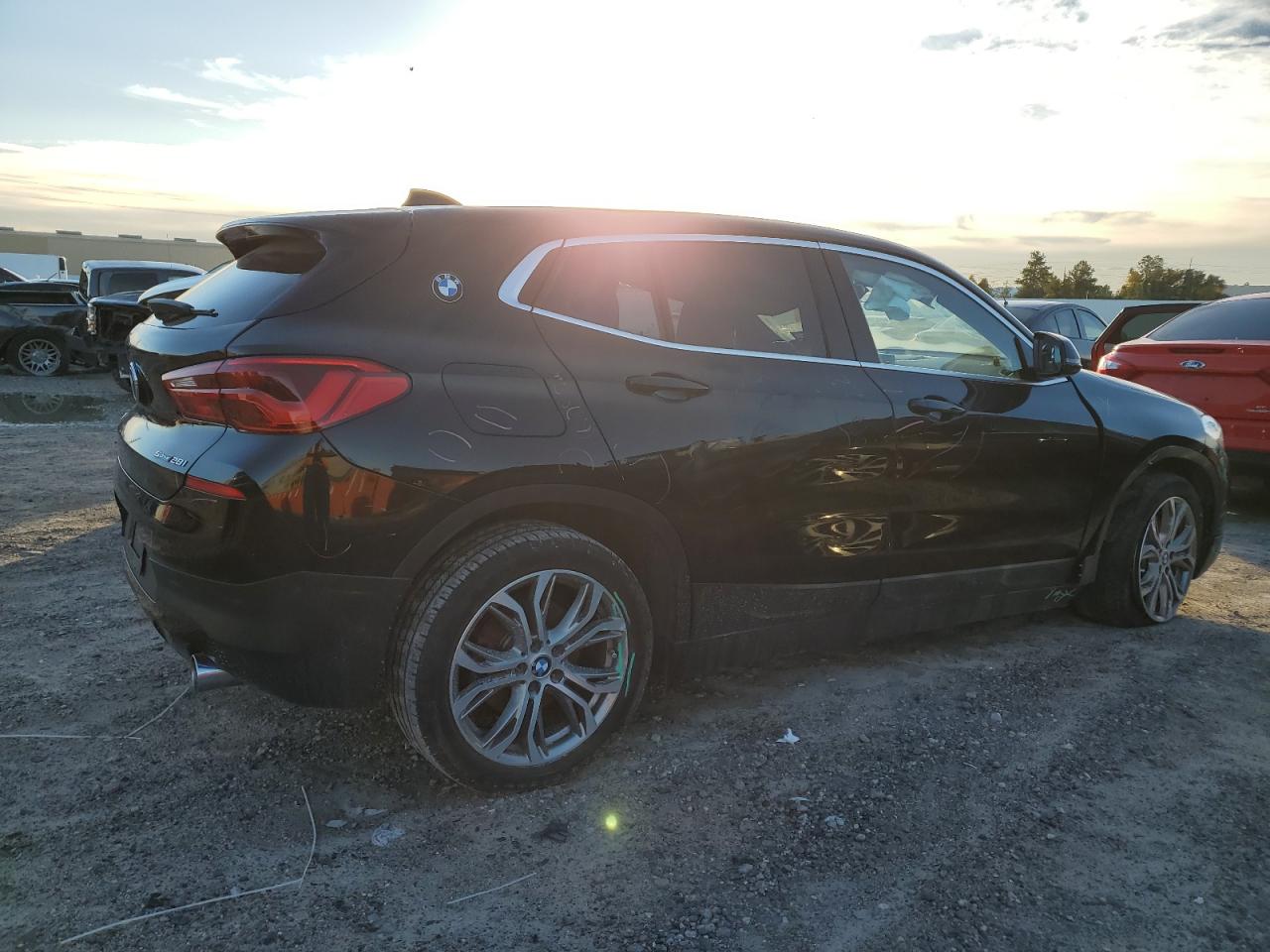 Изображение 3 2018 BMW X2 SDRIVE28I 2018 с VIN WBXYJ3C38JEJ75398