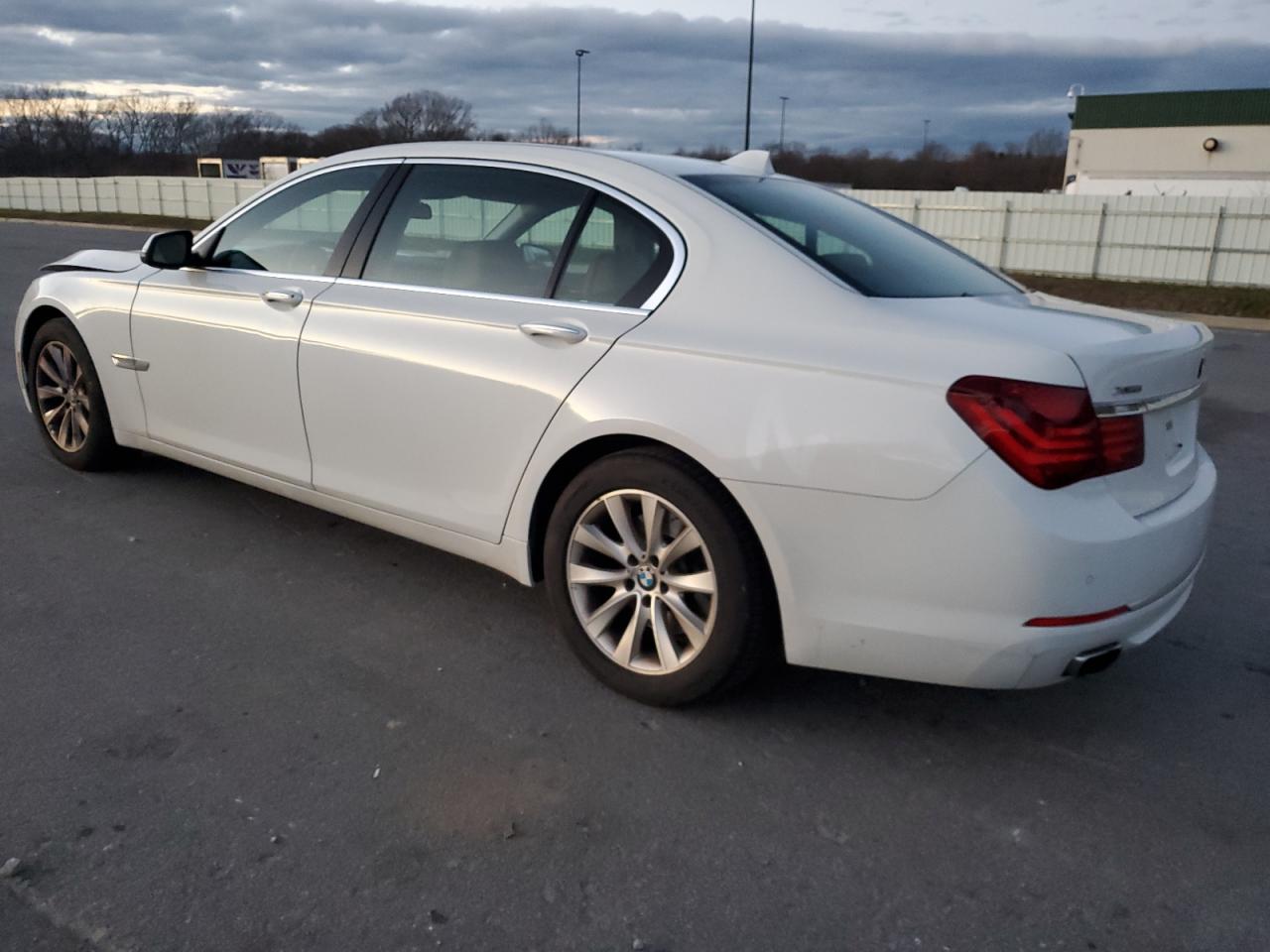 Изображение 2 2013 BMW 740 LXI 2013 с VIN WBAYF4C52DDE23757