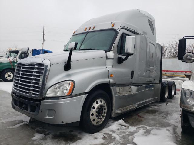 Image 2 of 2015 FREIGHTLINER CASCADIA 125  2015 with VIN 3AKJGLD59FSGM0156