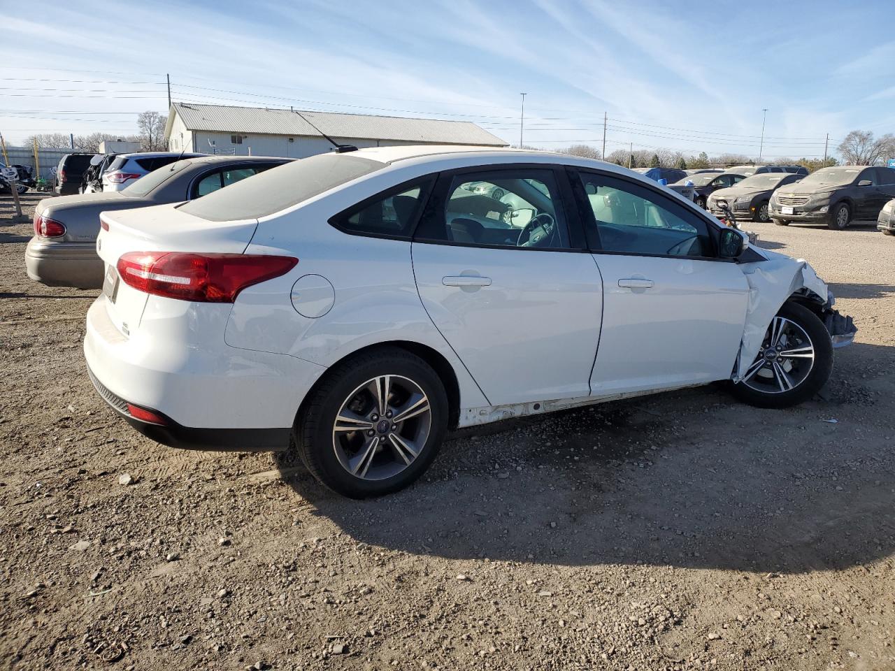 Image 3 of 2018 FORD FOCUS SE 2018 with VIN 1FADP3FE1JL246675
