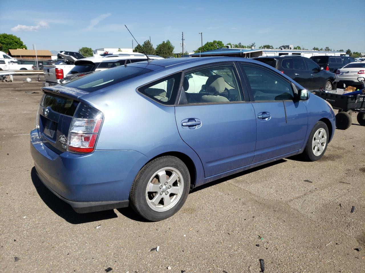 Image 3 of 2005 TOYOTA PRIUS  2005 with VIN JTDKB20U357022719