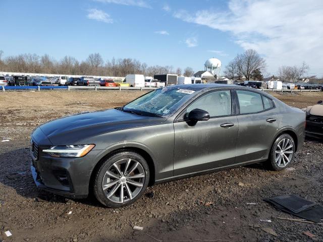 Obraz 2021 VOLVO S60 T5 MOMENTUM 2021