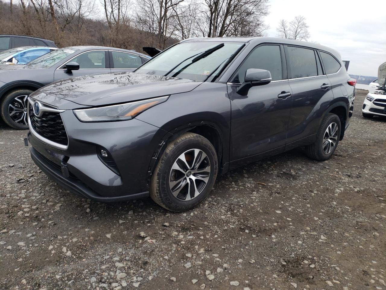 Изображение 2022 TOYOTA HIGHLANDER HYBRID XLE 2022