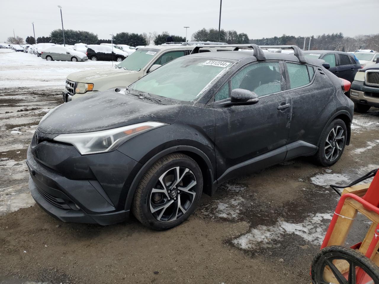 Image 1 of 2018 TOYOTA C-HR XLE 2018 with VIN NMTKHMBX2JR006480