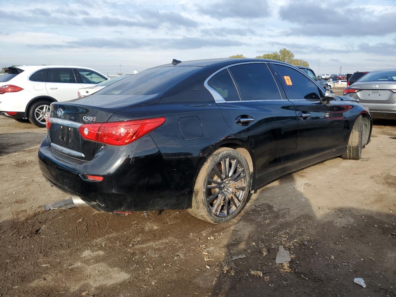 Image 3 of 2016 INFINITI Q50 RED SPORT 400 2016 with VIN JN1FV7AP0GM420640