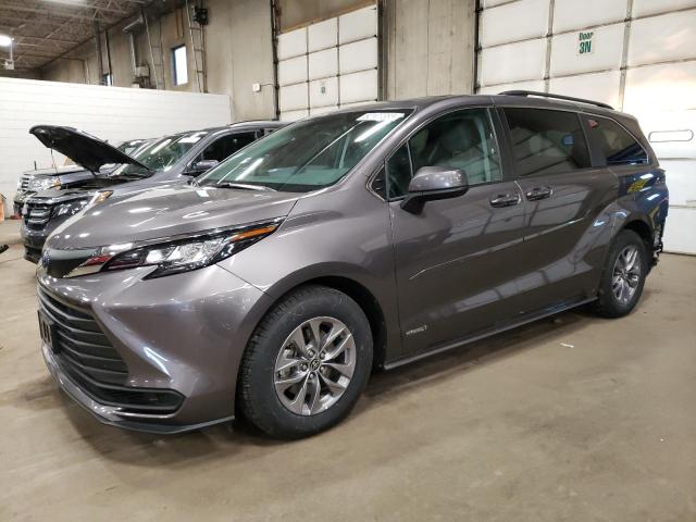 Изображение 2021 TOYOTA SIENNA LE 2021
