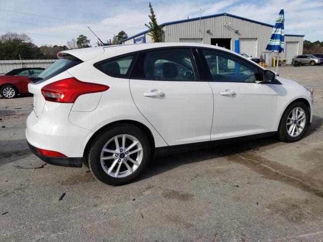 Image 3 of 2018 FORD FOCUS SE 2018 with VIN 1FADP3K20JL255394