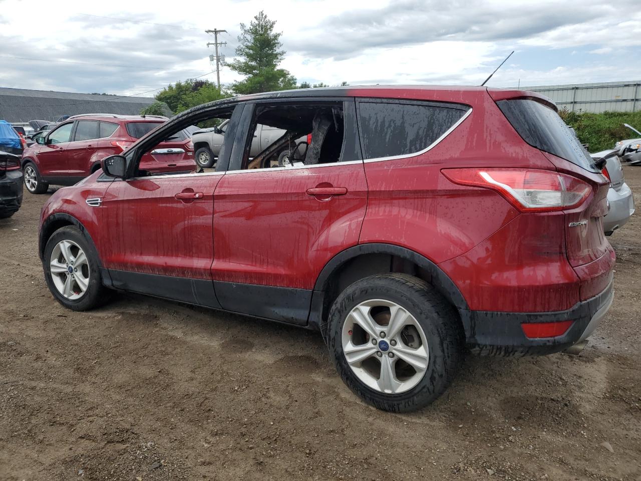 Image 2 of 2016 FORD ESCAPE SE 2016 with VIN 1FMCU9GX0GUC45100