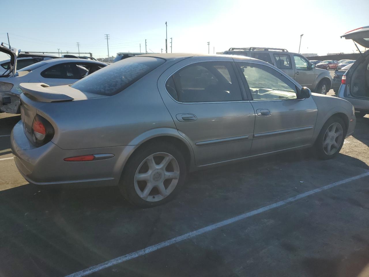 Image 3 of 2000 NISSAN MAXIMA GLE 2000 with VIN JN1CA31D8YT540481